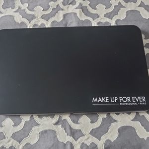 Makeup Forever Large Tin Pallette